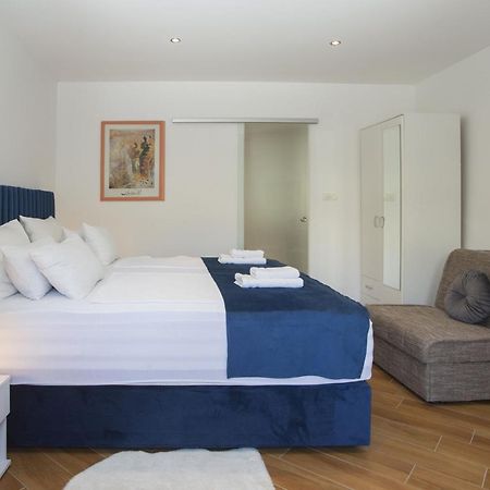 Guest House Kuseta Split Bagian luar foto