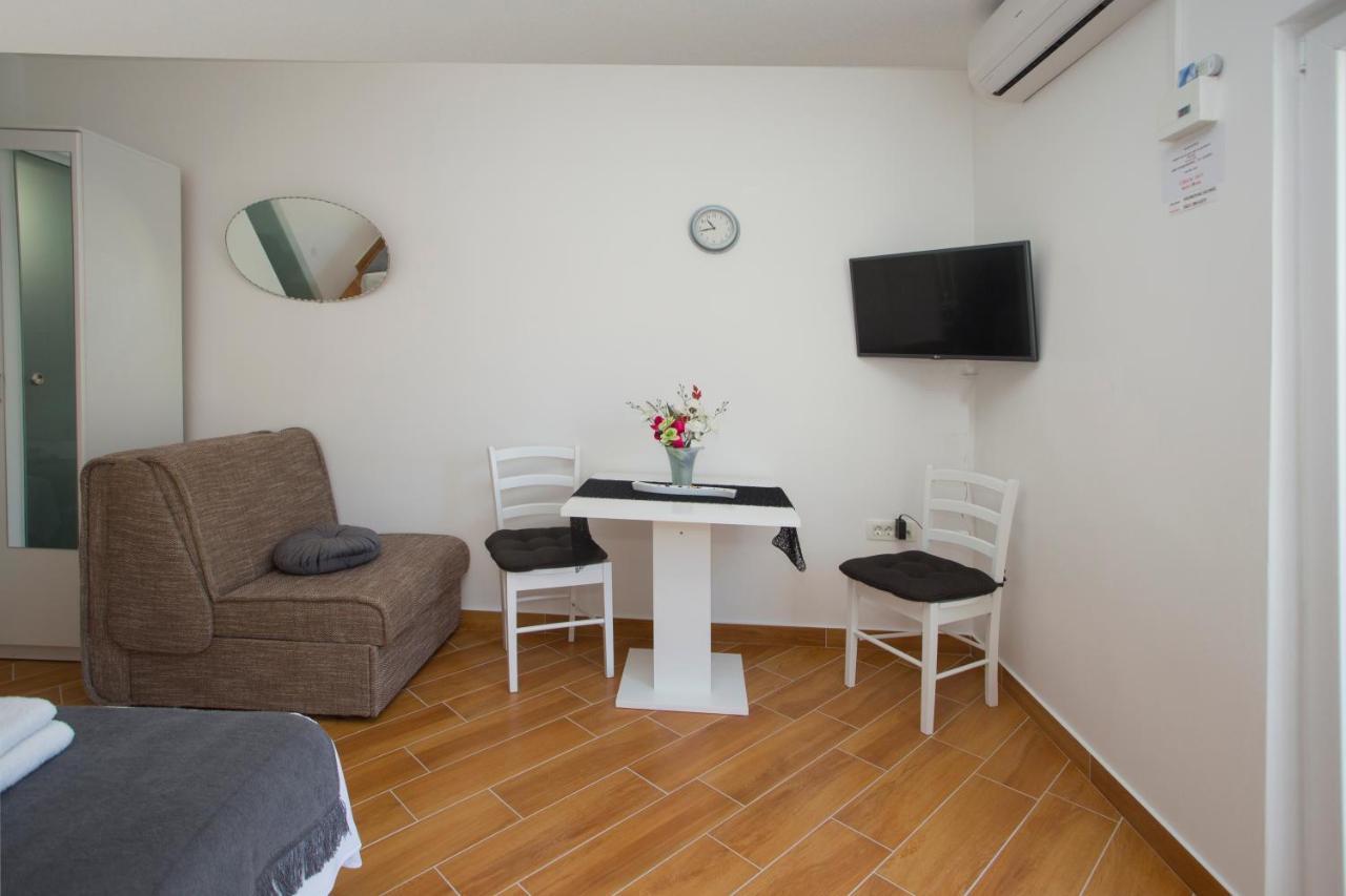 Guest House Kuseta Split Bagian luar foto