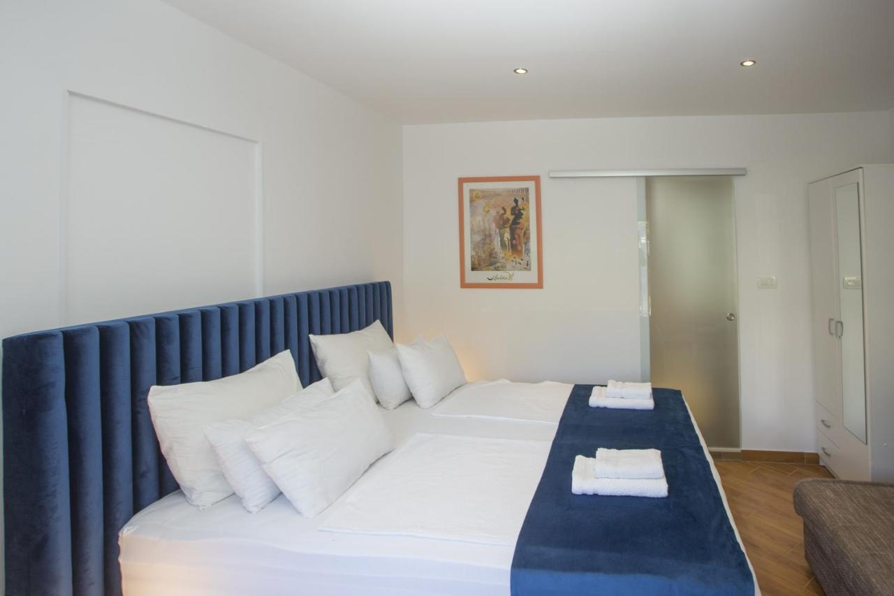 Guest House Kuseta Split Bagian luar foto